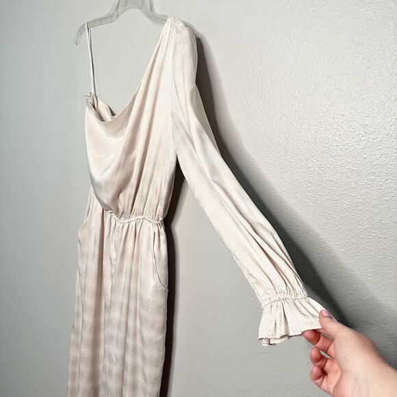 Love, Whit by Whitney Port Ivory Jacquard One‎ Shoulder Jumpsuit women’s size 14 - Picture 3 of 15